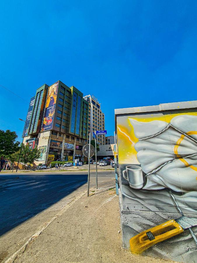 Zogu Apartments - Downtown Prishtinë Luaran gambar